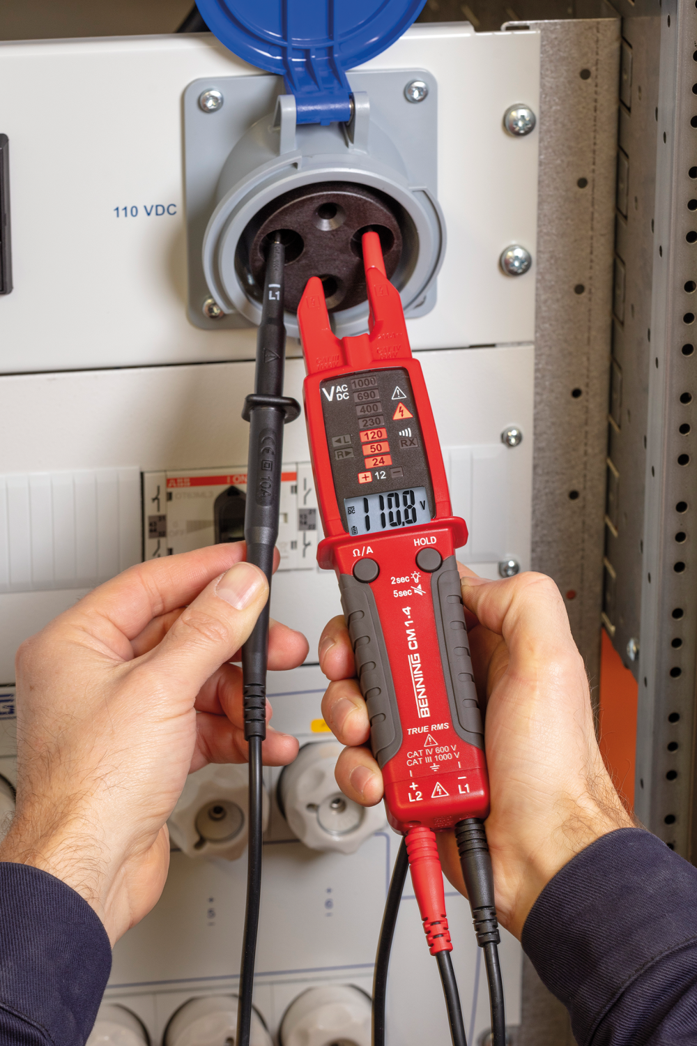 f025ab3c-01b2-4f18-ad13-1b0e2c8fbf99 BENNING CM 1-4 Open Stroomtang-Multimeter TRUE RMS.png