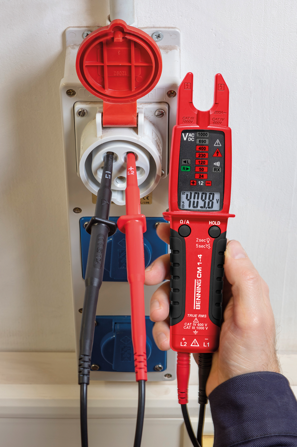 9e9befaa-1185-4a83-9fd5-d1f13b04ca59 BENNING CM 1-4 Open Stroomtang-Multimeter TRUE RMS.png